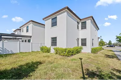 3508 W 108th St, Hialeah, FL 33018 - Photo 16