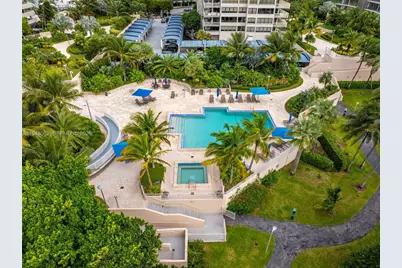 3 Grove Isle Dr #C605, Miami, FL 33133 - Photo 34