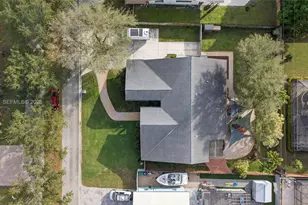 137 E Palm Dr, Margate, FL 33063 - Photo 6