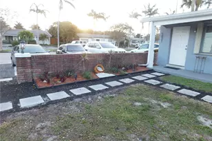5821 NE 18th Ave, Fort Lauderdale, FL 33334 - Photo 4