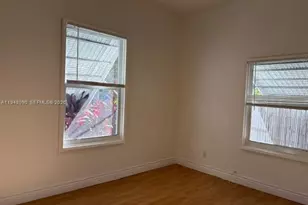 752 NW 24th Ct, Miami, FL 33125 - Photo 6