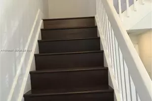 561 Racquet Club Rd, Weston, FL 33326 - Photo 6