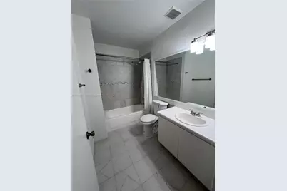 561 Racquet Club Rd #21, Weston, FL 33326 - Photo 24