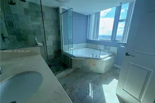 2641 N Flamingo Rd, Sunrise, FL 33323 - Photo 12