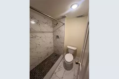 379 Lakeview Dr #205, Weston, FL 33326 - Photo 8
