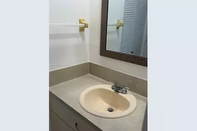 7150 N Indian Creek Dr #505, Miami Beach, FL 33141 - Photo 14