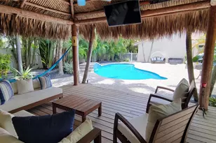 423 NW 48th Ave, Deerfield Beach, FL 33442 - Photo 1