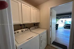 4192 Laurel Ridge Cir, Weston, FL 33331 - Photo 18