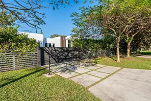 6175 SW 128th St, Pinecrest, FL 33156 - Photo 2