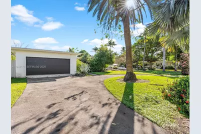 201 Golden Beach Dr, Golden Beach, FL 33160 - Photo 34