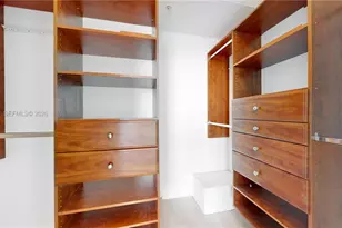 325 S Biscayne Blvd, Miami, FL 33131 - Photo 20