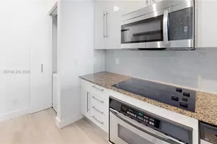 325 S Biscayne Blvd, Miami, FL 33131 - Photo 22