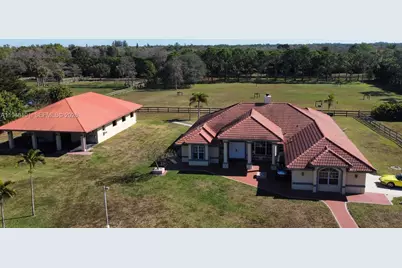 2564 Deer Run Trl, Loxahatchee, FL 33470 - Photo 1