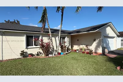 12285 SW 257th Ter, Homestead, FL 33032 - Photo 2