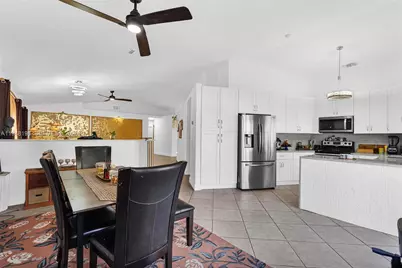 1975 NW 191st Ave, Pembroke Pines, FL 33029 - Photo 24