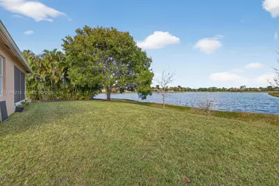 9922 SW Glenbrook Dr, Port Saint Lucie, FL 34987 - Photo 32