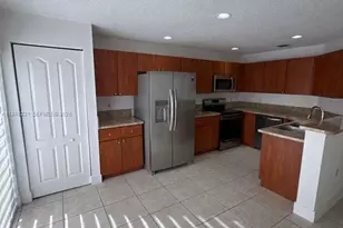 11614 NW 51st Ln, Doral, FL 33178 - Photo 4