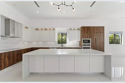 10005 SW 66th St, Miami, FL 33173 - Photo 14