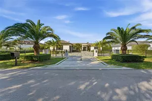 10005 SW 66th St, Miami, FL 33173 - Photo 2