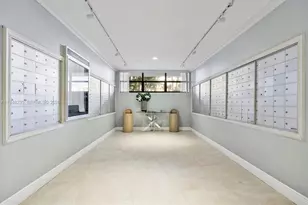 600 Parkview Dr, Hallandale Beach, FL 33009 - Photo 40