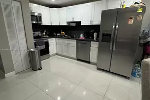 11431 SW 7th Terrace, Sweetwater, FL 33174 - Photo 8