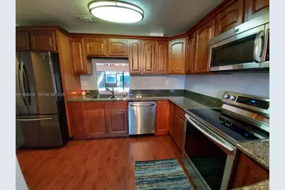 20033 NE 2nd Pl, Miami, FL 33179 - Photo 2