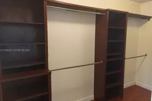 20033 NE 2nd Pl, Miami, FL 33179 - Photo 16