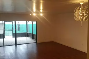 20033 NE 2nd Pl, Miami, FL 33179 - Photo 8