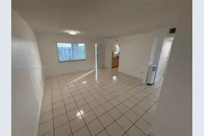 7105 W 13th Ave #402, Hialeah, FL 33014 - Photo 12