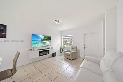 13770 SW 170th Ln, Miami, FL 33177 - Photo 4