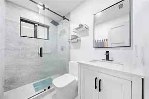 7874 NW 175th St, Hialeah, FL 33015 - Photo 14