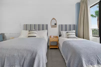 6345 Collins Ave #434, Miami Beach, FL 33141 - Photo 22