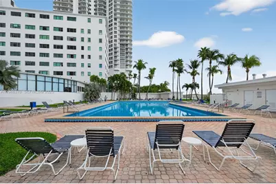 6345 Collins Ave #434, Miami Beach, FL 33141 - Photo 12