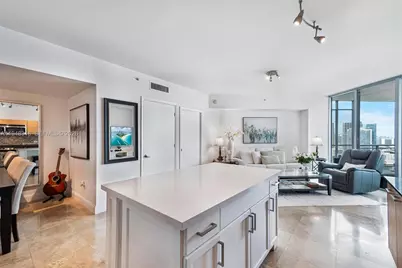 350 S Miami Ave #3807, Miami, FL 33130 - Photo 4