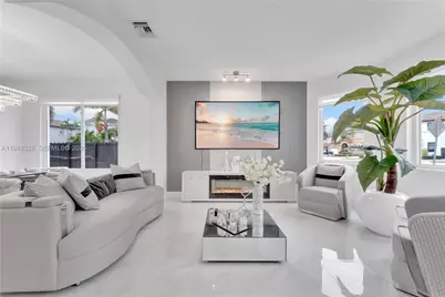14452 SW 10th St, Miami, FL 33184 - Photo 4