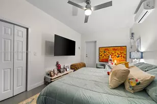 8658 NW 99th Path, Doral, FL 33178 - Photo 28