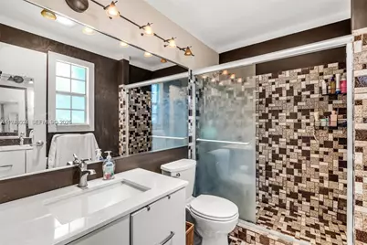 320 SE 10th Ave #D, Pompano Beach, FL 33060 - Photo 4