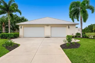 1197 April Ave, Labelle, FL 33935 - Photo 2