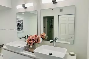 19101 NE 36th Ct, Aventura, FL 33180 - Photo 14