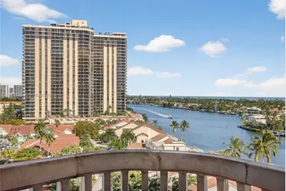 19355 Turnberry Way #8L, Aventura, FL 33180 - Photo 2