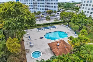 3800 Hillcrest Dr, Hollywood, FL 33021 - Photo 28