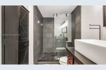 3800 Hillcrest Dr #401, Hollywood, FL 33021 - Photo 16