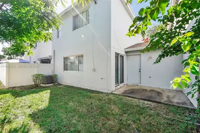 6004 Red Plum Ct, Tamarac, FL 33321 - Photo 16