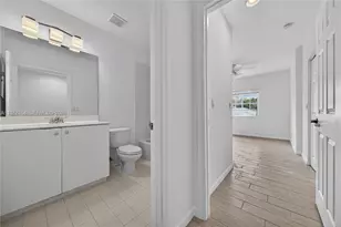 4645 SW 75th Way, Davie, FL 33314 - Photo 20