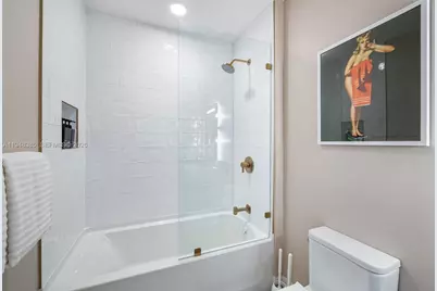 159 NE 6th St #5101, Miami, FL 33132 - Photo 46