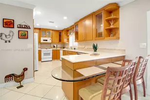 10210 SW 191st St, Cutler Bay, FL 33157 - Photo 10