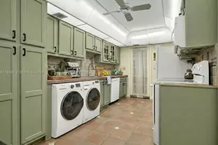 1121 Crandon Blvd, Key Biscayne, FL 33149 - Photo 14