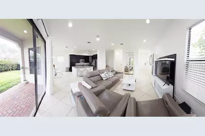 3209 W 98th Pl, Hialeah, FL 33018 - Photo 12