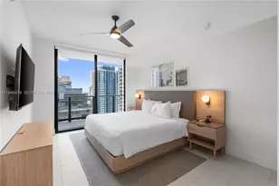 159 NE 6th St, Miami, FL 33132 - Photo 30