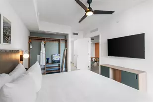 159 NE 6th St, Miami, FL 33132 - Photo 36